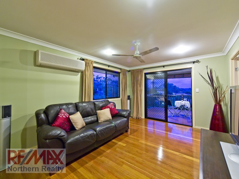 11 Valencia Court, Eatons Hill QLD 4037