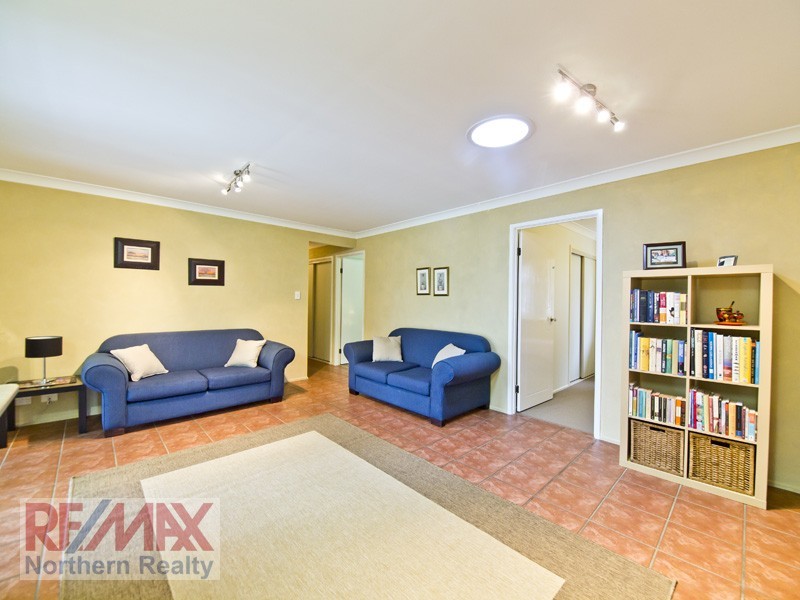 1 Tallebudgera Cres, Albany Creek QLD 4035