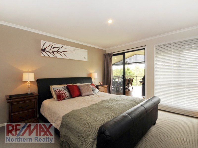 22 Talisman Ct, Eatons Hill QLD 4037