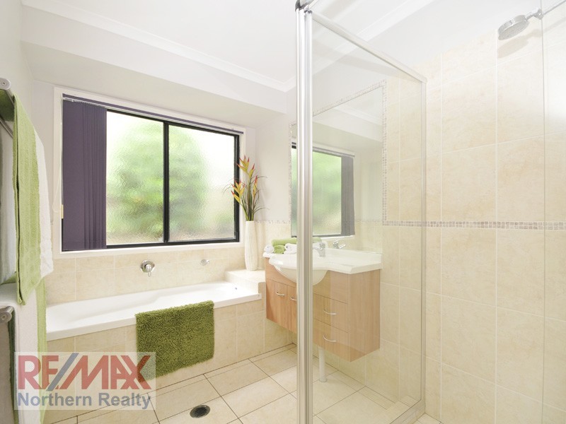 22 Talisman Ct, Eatons Hill QLD 4037