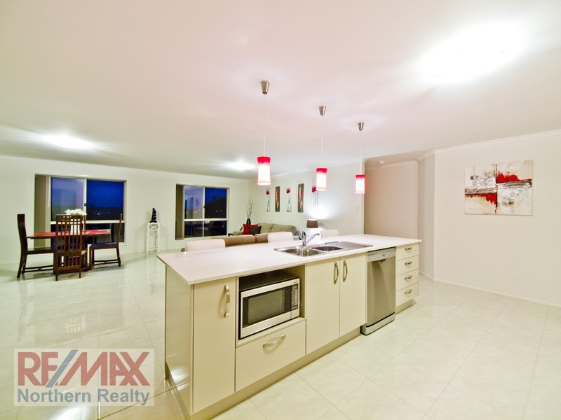 25 Michael David Dve, Warner QLD 4500