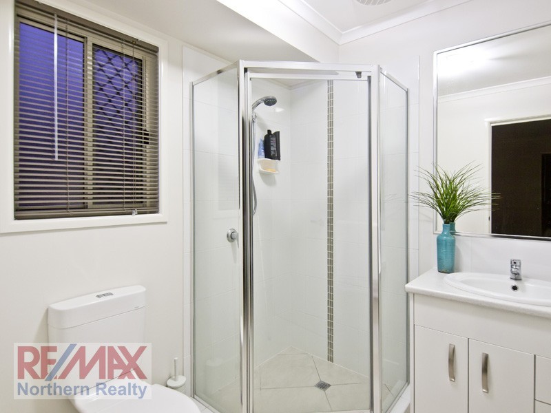 25 Michael David Dve, Warner QLD 4500