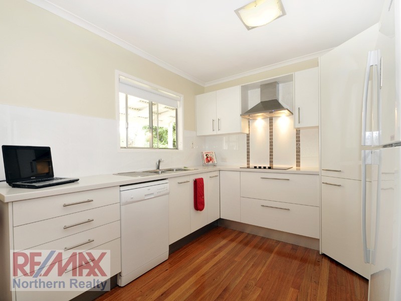 22 Peter Street, Strathpine QLD 4500