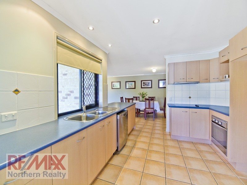 124 Saraband Drive, Eatons Hill QLD 4037