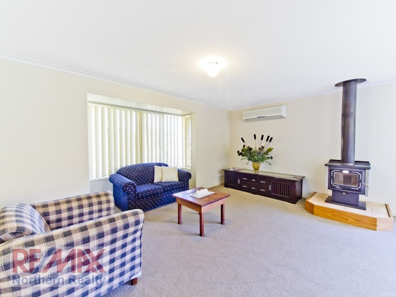 124 Saraband Drive, Eatons Hill QLD 4037