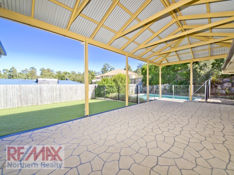124 Saraband Drive, Eatons Hill QLD 4037