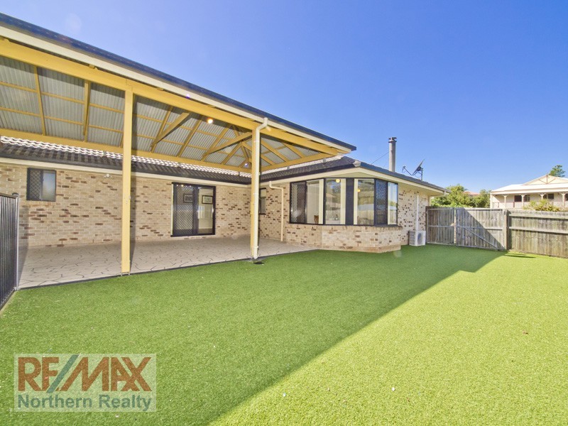124 Saraband Drive, Eatons Hill QLD 4037