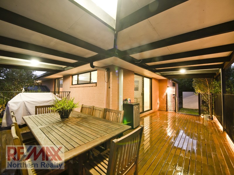 53 Cressbrook Dr, Albany Creek QLD 4035