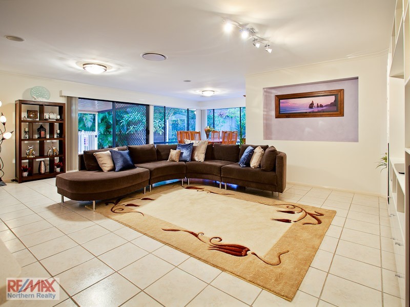 14 Pardalote Place, Cashmere QLD 4500