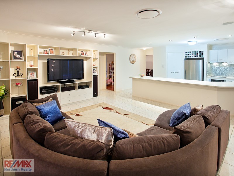 14 Pardalote Place, Cashmere QLD 4500