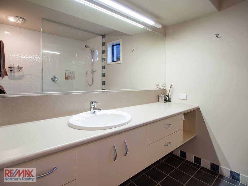 24 Cressbrook Drive, Albany Creek QLD 4035