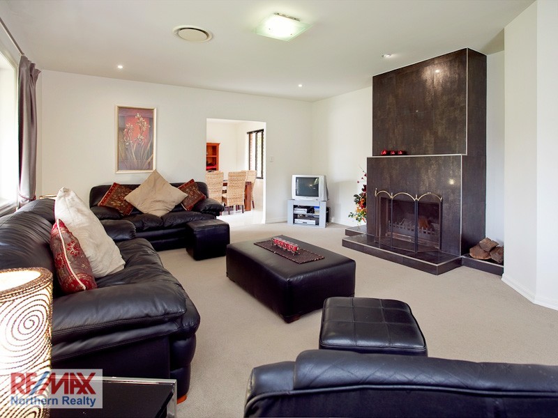 4 Adams Road, Cashmere QLD 4500