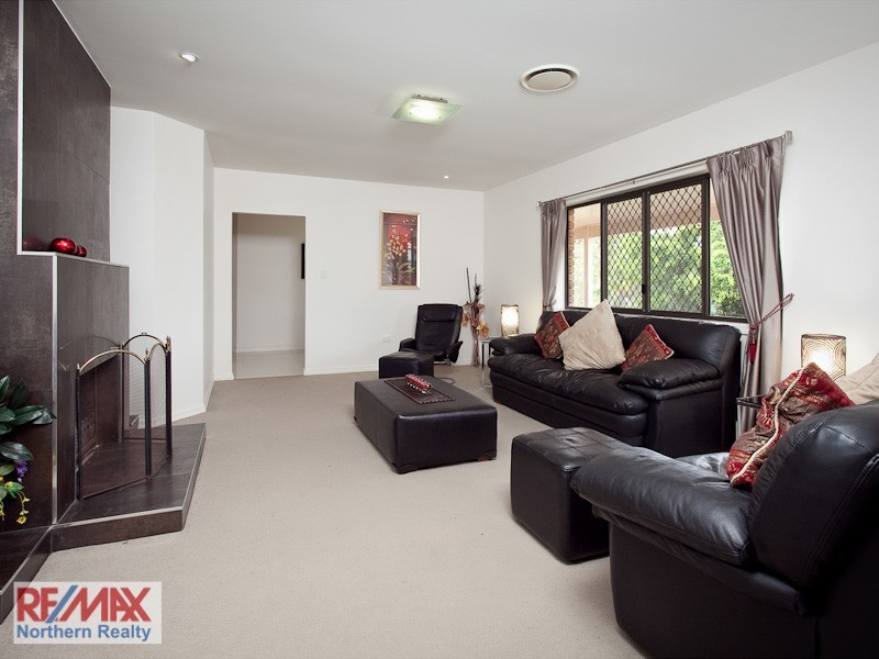 4 Adams Road, Cashmere QLD 4500