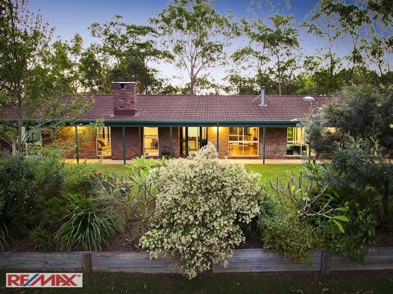 16 Boland Court, Eatons Hill QLD 4037