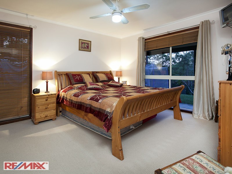 16 Boland Court, Eatons Hill QLD 4037