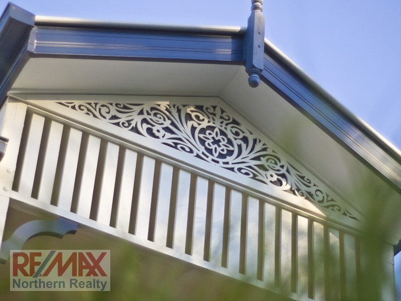 89 SARABAND DR, Eatons Hill QLD 4037