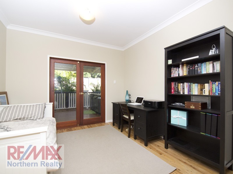 89 SARABAND DR, Eatons Hill QLD 4037