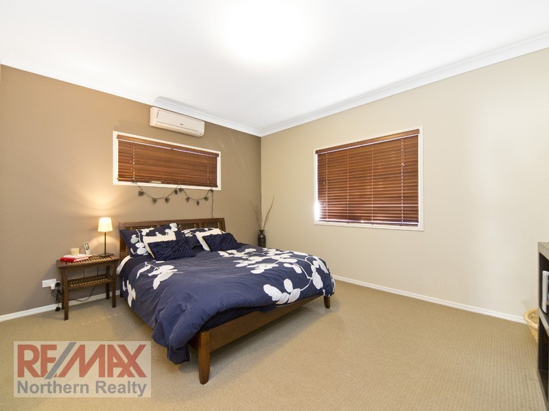 89 SARABAND DR, Eatons Hill QLD 4037