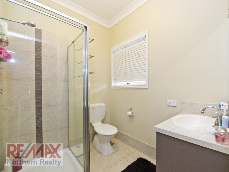 89 SARABAND DR, Eatons Hill QLD 4037
