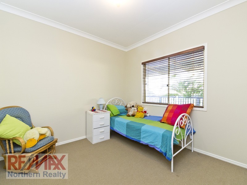 89 SARABAND DR, Eatons Hill QLD 4037