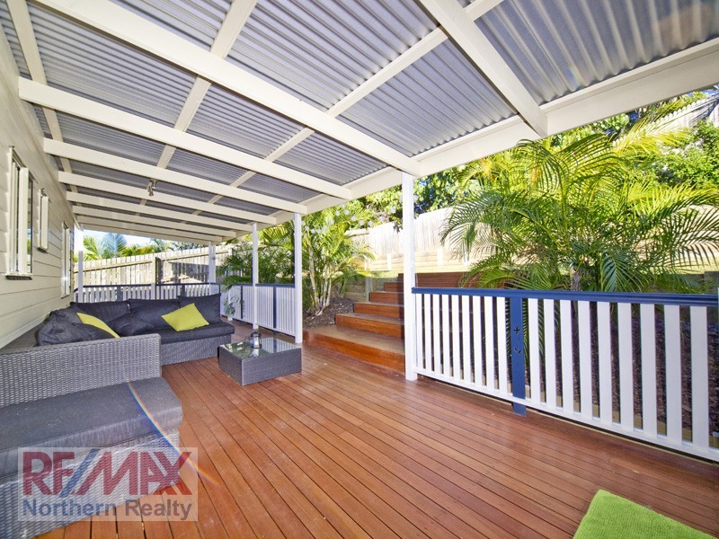 89 SARABAND DR, Eatons Hill QLD 4037