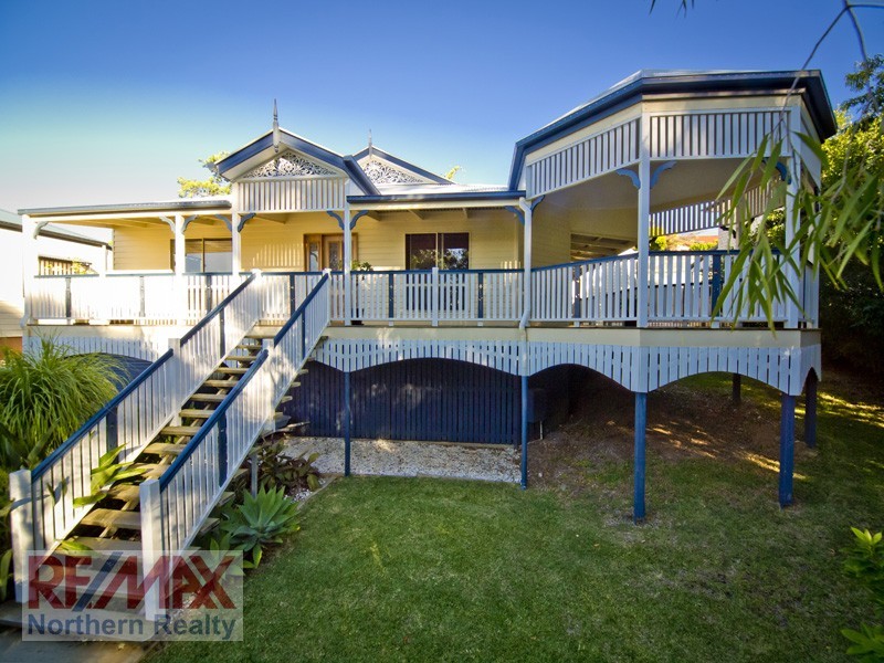 89 SARABAND DR, Eatons Hill QLD 4037