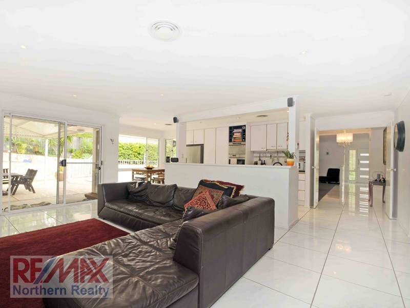 24 Turnberry Cr, Albany Creek QLD 4035