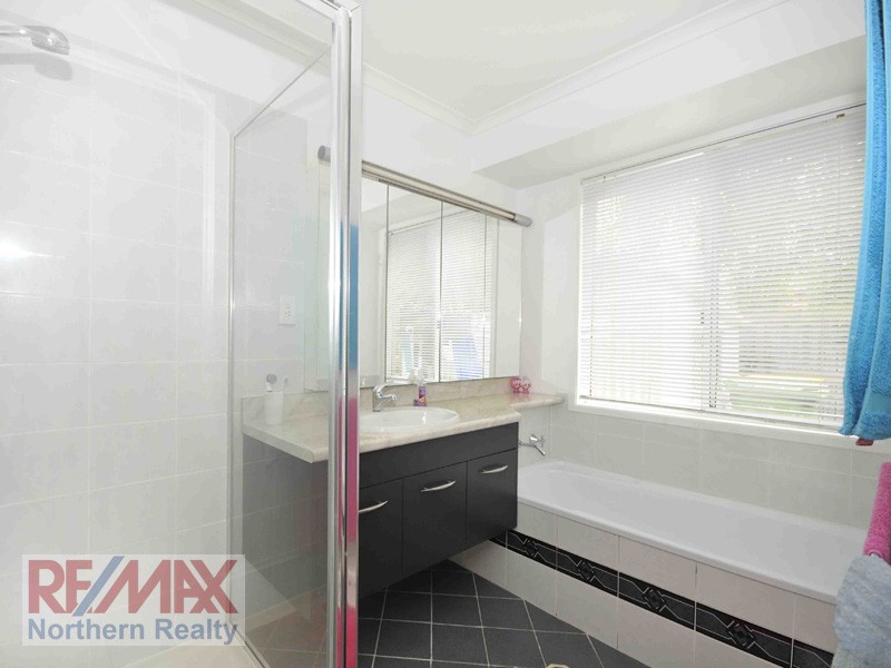 24 Turnberry Cr, Albany Creek QLD 4035