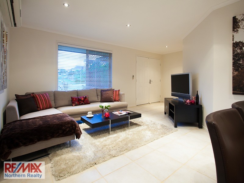 81 Oakwood Rd, Warner QLD 4500