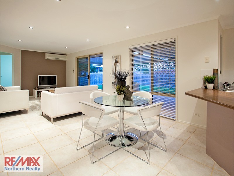 81 Oakwood Rd, Warner QLD 4500