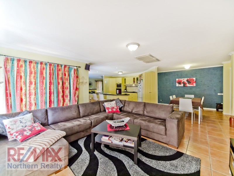 20 Brian Morrison Dr, Albany Creek QLD 4035