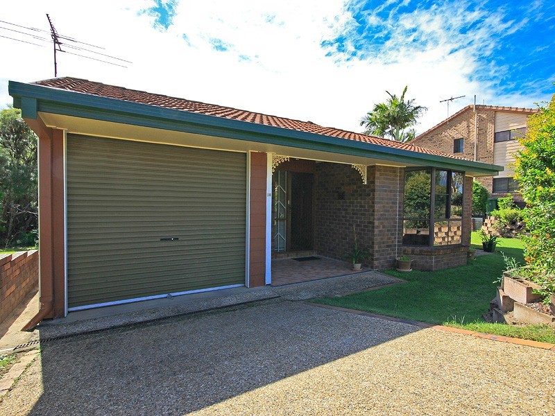 18 Leonarda Drive, Arana Hills QLD 4054