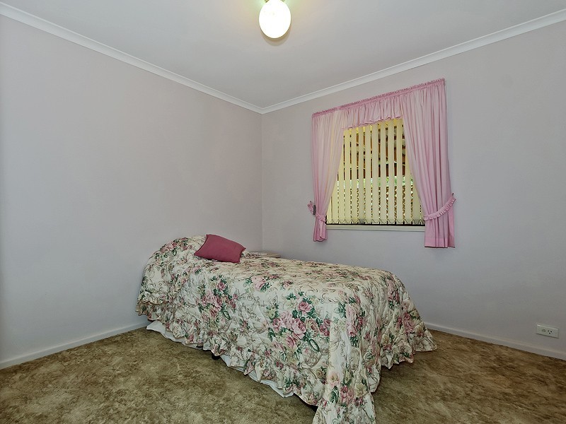 18 Leonarda Drive, Arana Hills QLD 4054