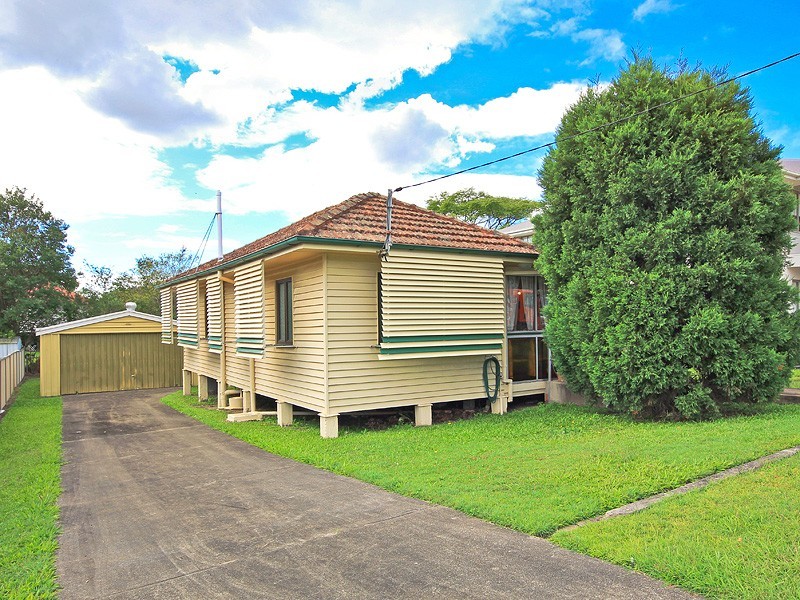 84 Dorrigo Street, Kedron QLD 4031