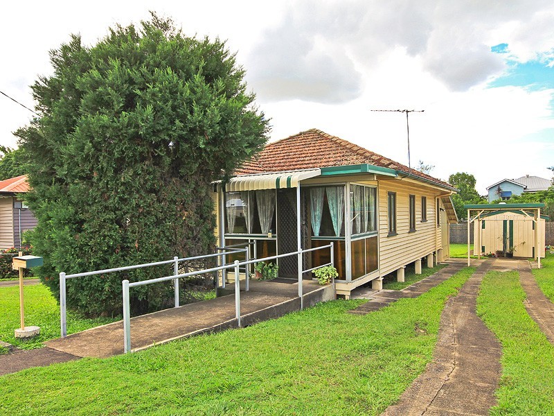 84 Dorrigo Street, Kedron QLD 4031