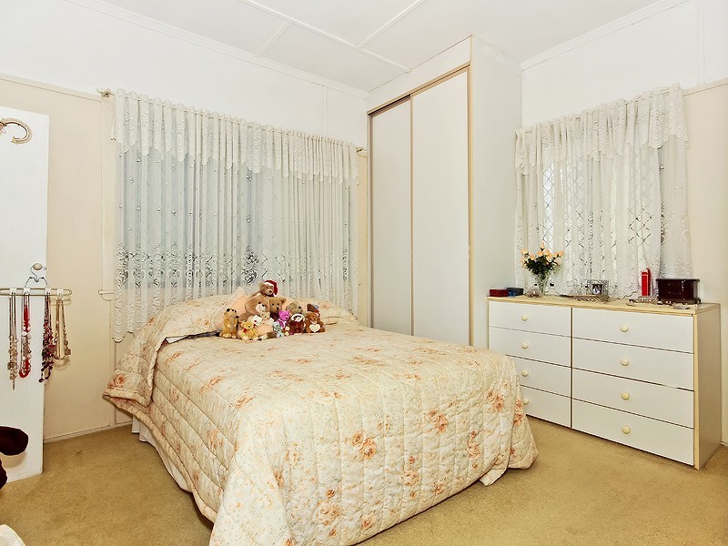 84 Dorrigo Street, Kedron QLD 4031