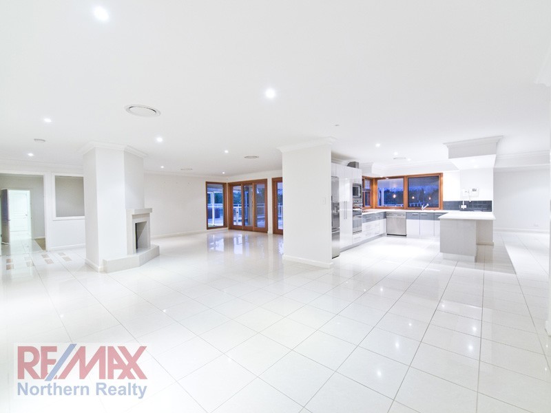 10 Terben Street, Warner QLD 4500