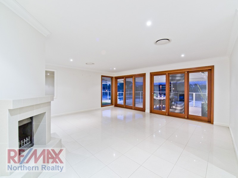 10 Terben Street, Warner QLD 4500