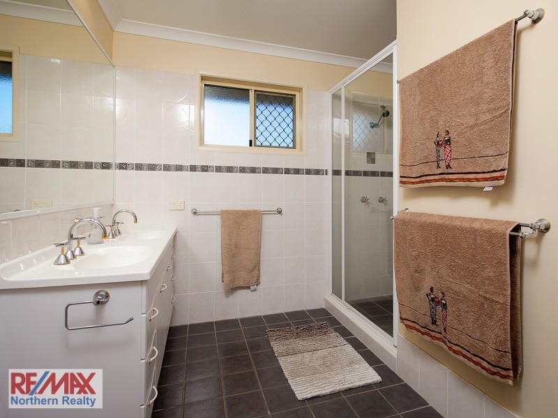 10 McIllwraith Road, Joyner QLD 4500