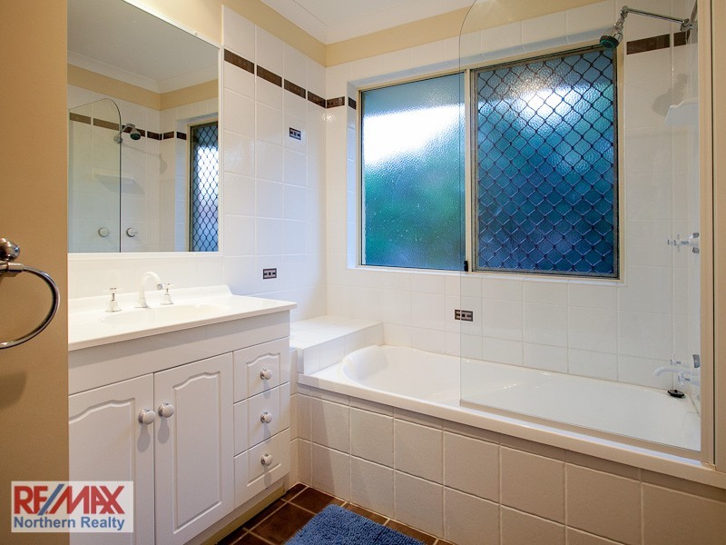 10 McIllwraith Road, Joyner QLD 4500