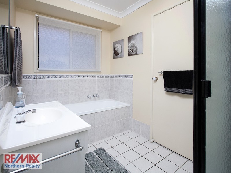 10 McIllwraith Road, Joyner QLD 4500