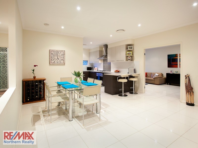 7 Evergreen Street, Mitchelton QLD 4053