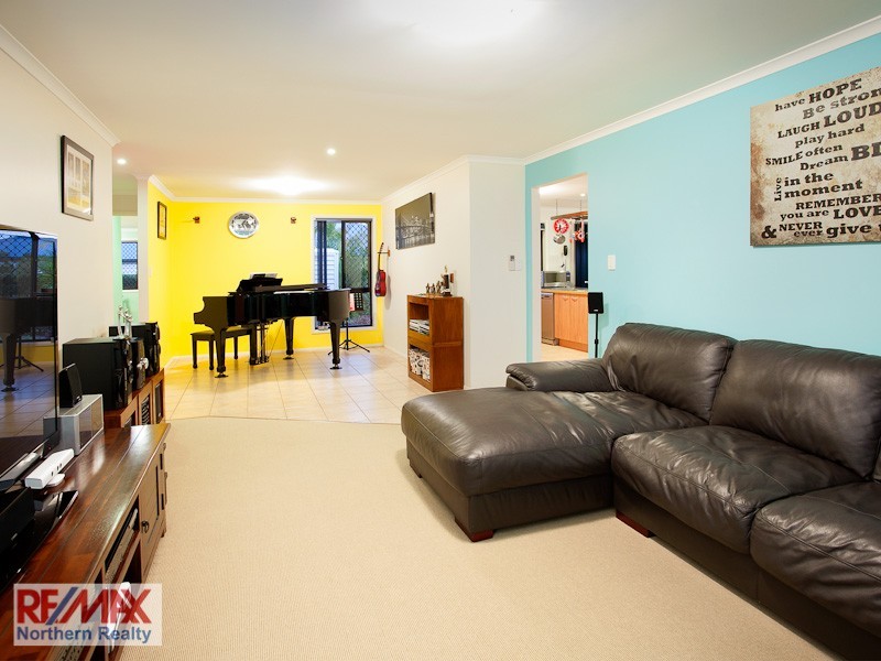 11 Rothschild Street, Eatons Hill QLD 4037