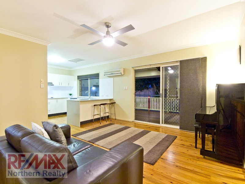 3 Tonnere Court, Eatons Hill QLD 4037