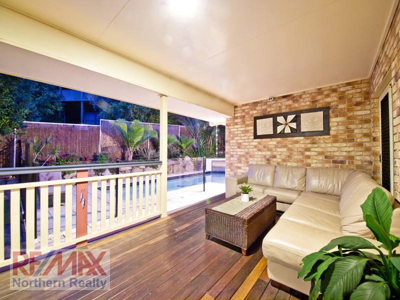 3 Tonnere Court, Eatons Hill QLD 4037