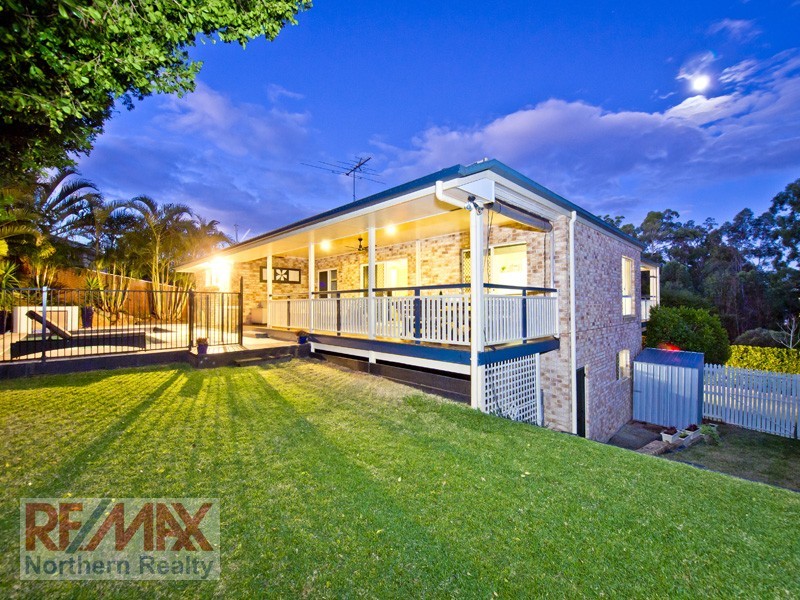 3 Tonnere Court, Eatons Hill QLD 4037