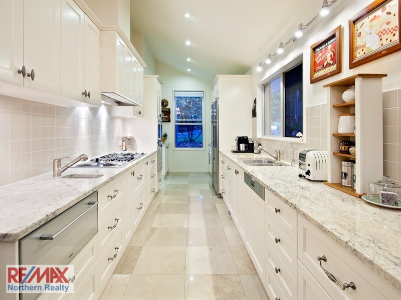 25 Cadiz Street, Indooroopilly QLD 4068