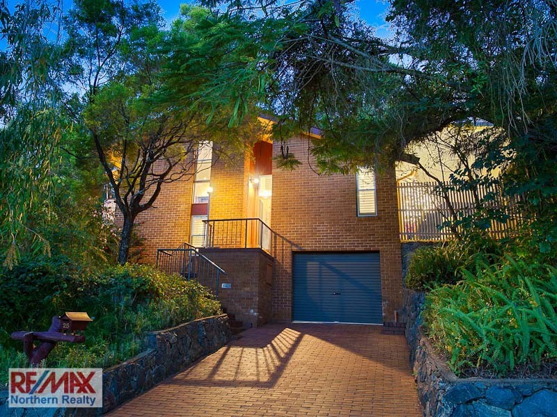 25 Cadiz Street, Indooroopilly QLD 4068