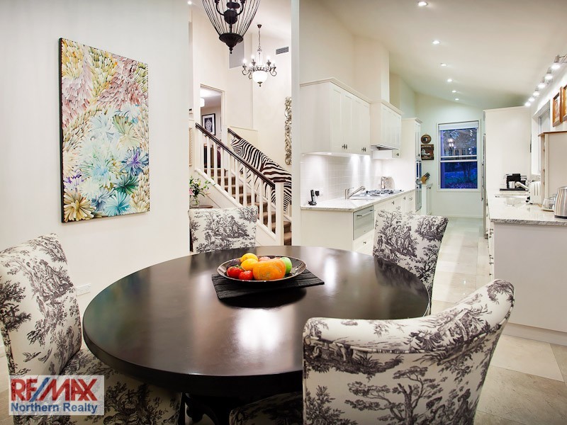 25 Cadiz Street, Indooroopilly QLD 4068