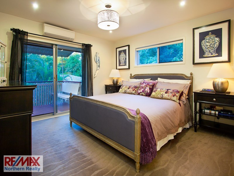 25 Cadiz Street, Indooroopilly QLD 4068